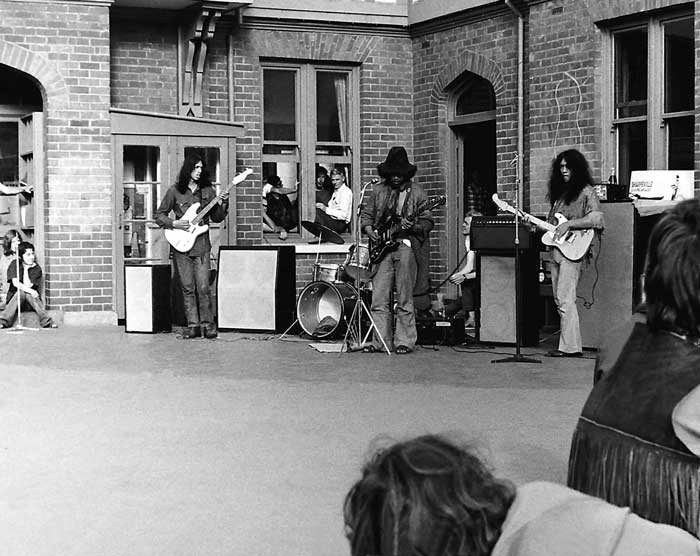 Admin_thumb_butler-christchurch-old-university-1971